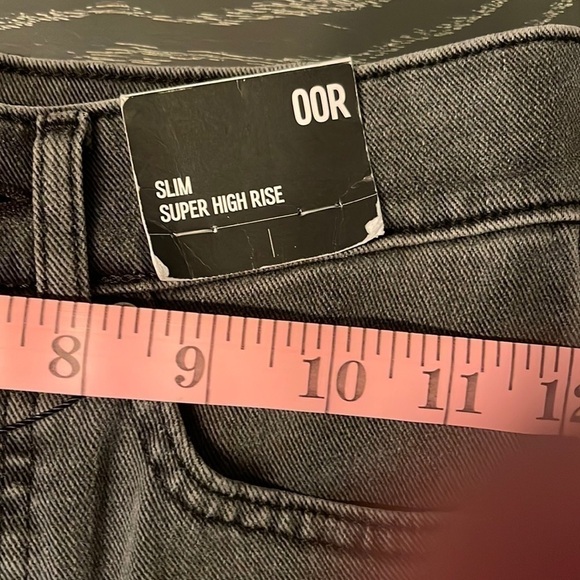 NWT Super High Waist Beaded Side Slim Jeans, Size 00 - Picture 11 of 12